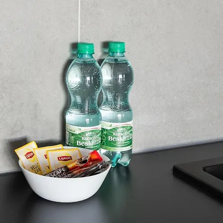 Sluzew 405b By Bookinghost * Варшава